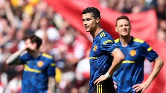 Cristiano Ronaldo and Nemanja Matic looking dejected