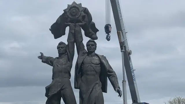 Kyiv statues being removed