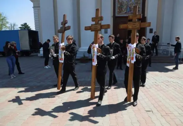 Funeral of family killed in Odesa