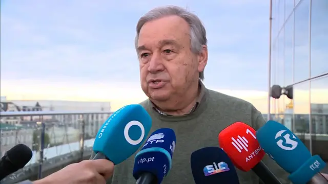 Antonio Guterres talking to Portuguese media