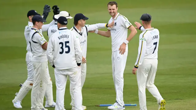 Warwickshire celebrate