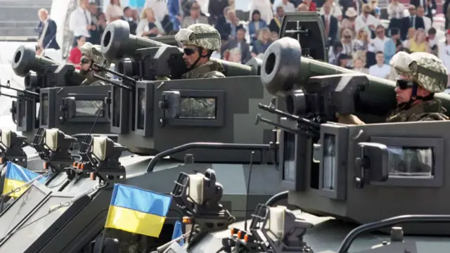 Ukrainian troops display Javelins at a parade in August 2021