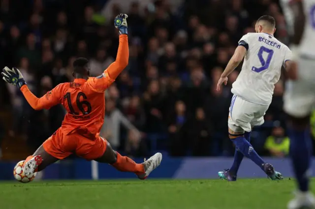 Karim Benzema scores.