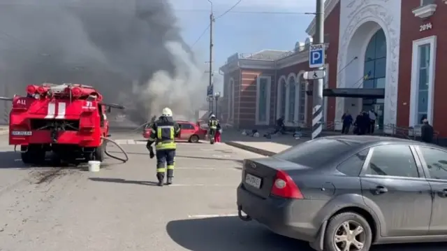 Emergency services in Kramatorsk station