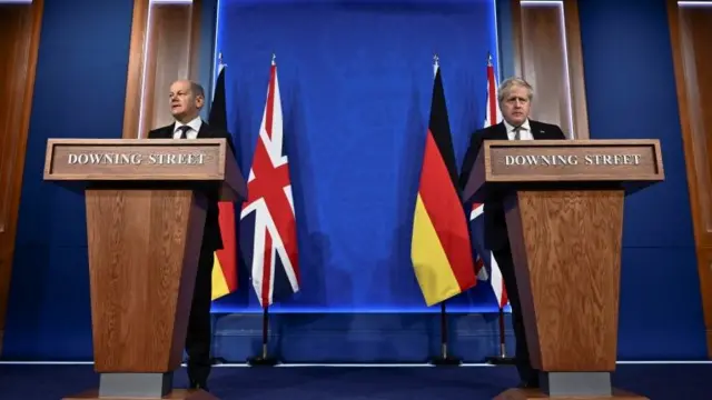 Boris Johnson and Olaf Scholz at a Downing Street press conference