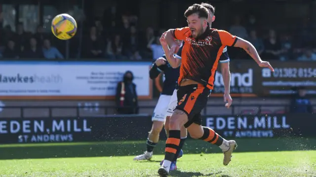 Dundee United's Mark McNulty missed a golden opportunity late on