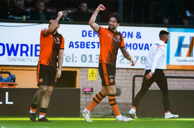 Charlie Mulgrew celebrates his goal that made it 2-0