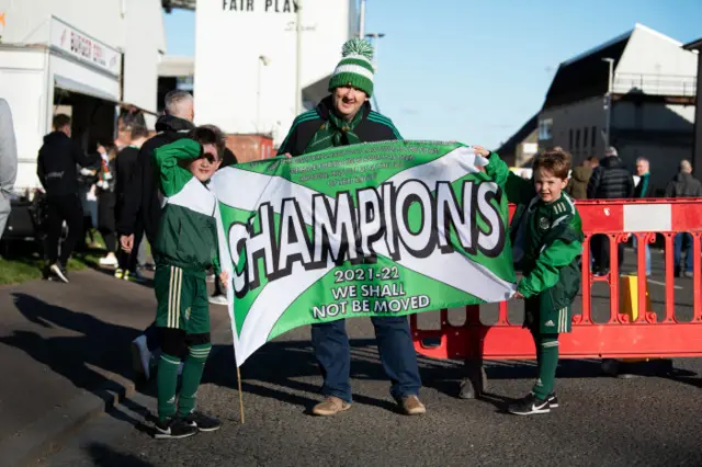 Celtic fans arriving at Tannadice