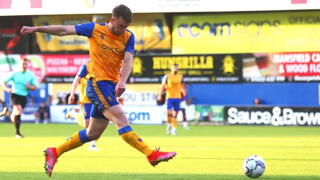 Rhys Oates scores for Mansfield