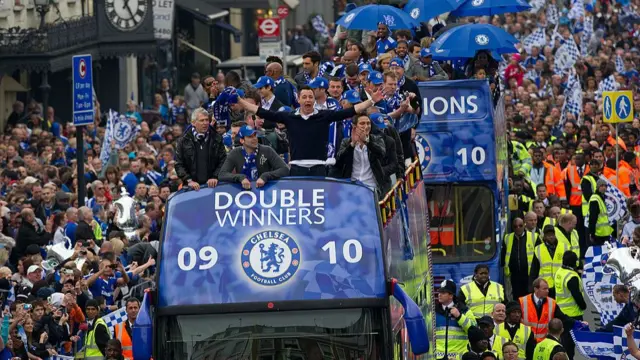 Chelsea open-top bus parade in 2010