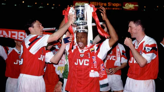 Arsenal celebrate winning the 1993 FA Cup final