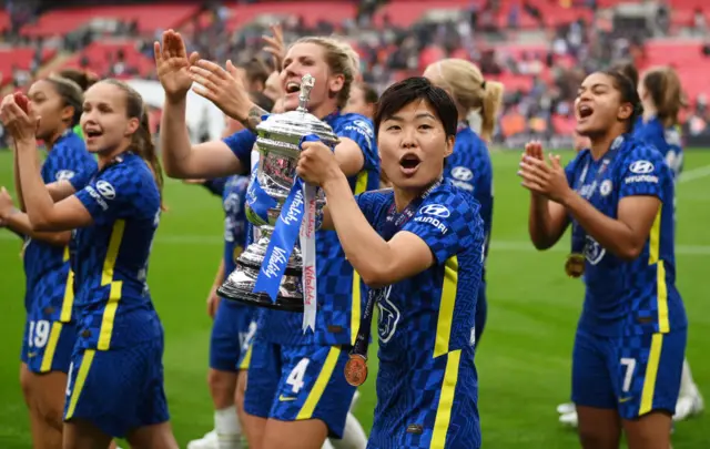 Ji So-Yun parades FA Cup trophy