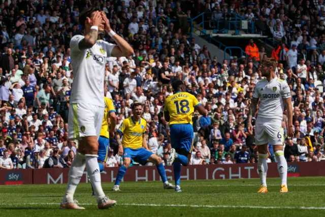 Leeds, Brighton, Danny Welbeck goal