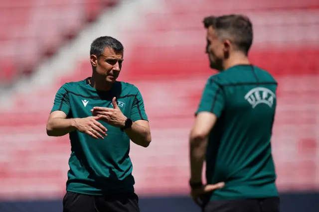 Referee Slavko Vincic in Seville