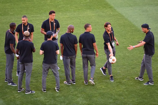 Eintracht Frankfurt players at the Estadio Ramon Sanchez Pizjuan