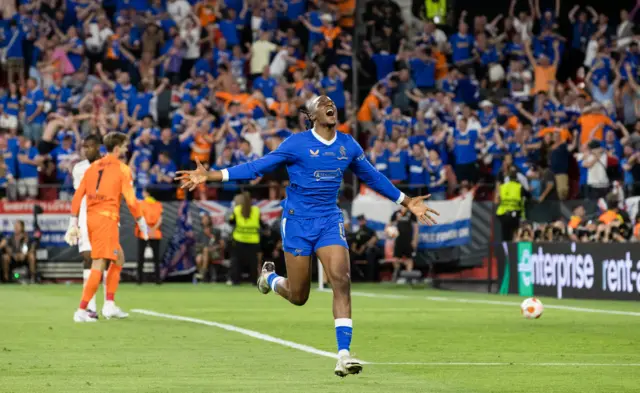 Joe Aribo celebrates