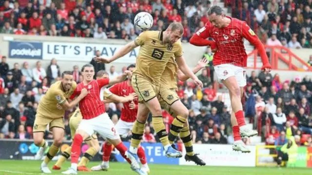 Swindon v Port Vale action shot