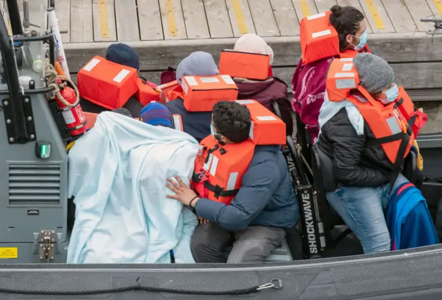 Migrants are trying to cross the channel to the UK