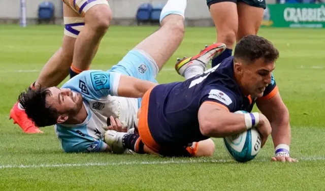 Damien Hoyland scores Edinburgh's third try