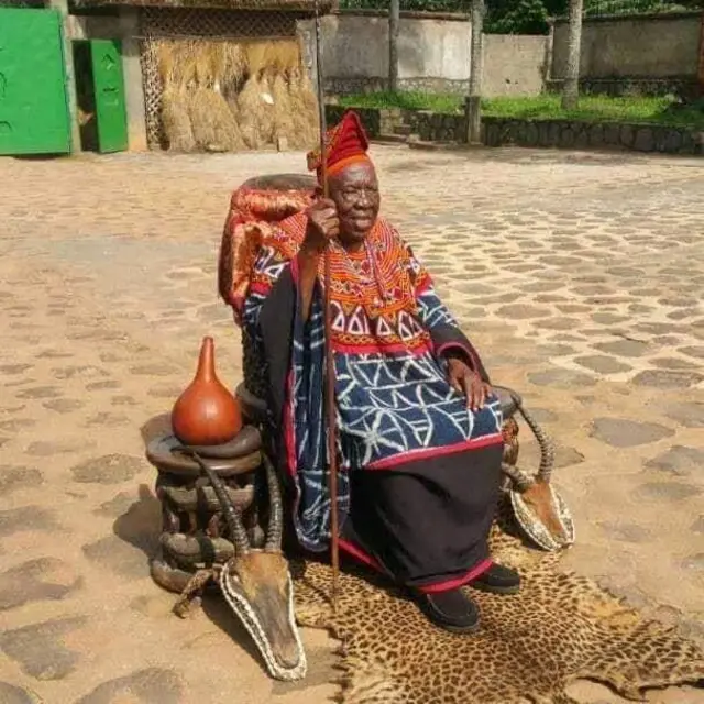 Fon Angwafor III Solomon