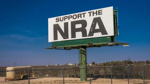 Billboard "Support the NRA"