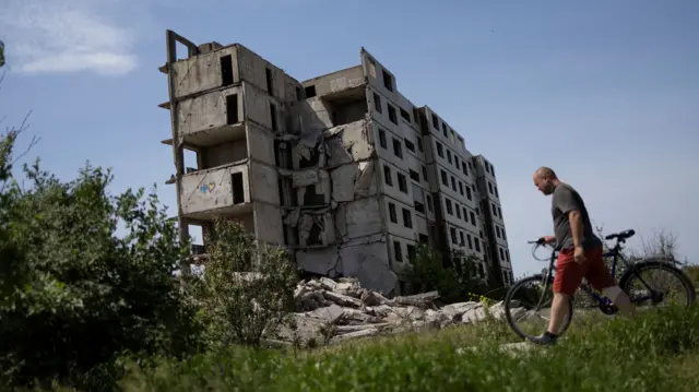Building damaged in a missile strike in Kramatorsk, Donetsk