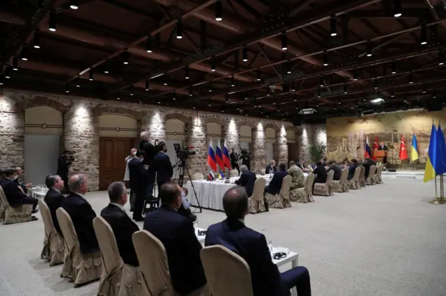 Ukrainian and Russian officials speak in Turkey in late March