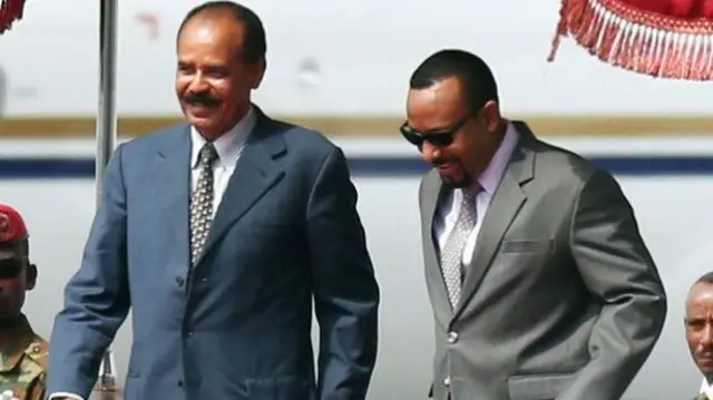 President Isaias Afwerki (L) and Prime Minister Abiy Ahmed (R)