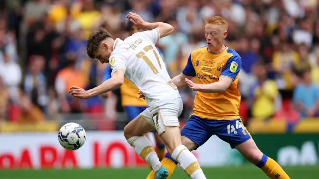 Mansfield v Port Vale