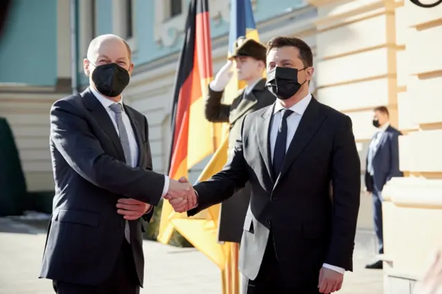 German Chancellor Olaf Scholz meets Ukrainian President Volodymyr Zelensky in Kyiv on 14 February 2022
