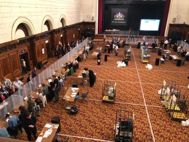 Vote counting at Southampton Guildhall