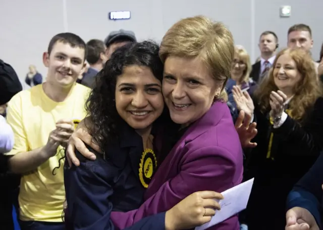 Roza Salih and Nicola Sturgeon