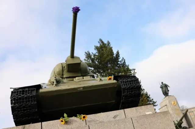 Soviet war memorial in Berlin