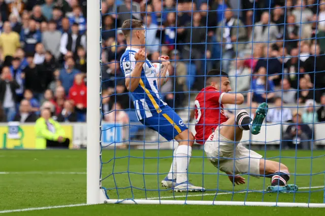 Leandro Trossard, Brighton, Manchester United