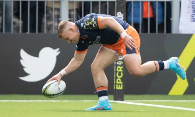 Ben Vellacott scores the game's opening try