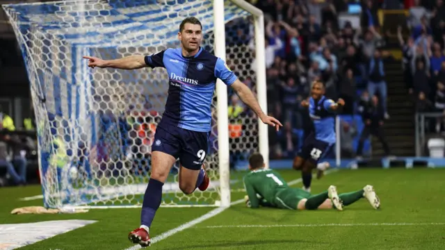 Sam Vokes scores for Wycombe