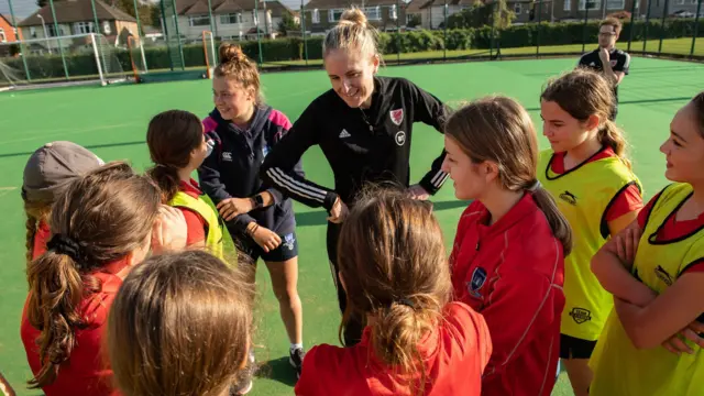 Gemma Grainger speaking to young players