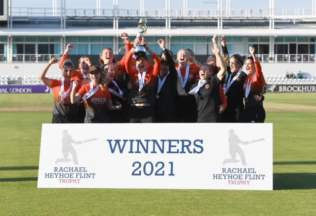 Southern Vipers win the 2021 Rachael Heyhoe Flint Trophy