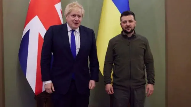 Boris Johnson and Volodymyr Zelensky during a meeting in Kyiv, April