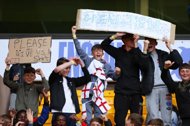 Kids in crowd at Molineux