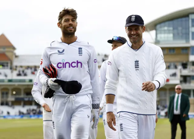 Ben Foakes and James Anderson