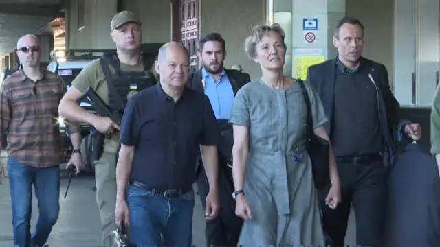 French President Emmanuel Macron, German Chancellor Olaf Scholz and Italian Prime Minister Mario Draghi arrived in Kiyv on Thursday on a joint trip to show their backing for Ukraine as it struggles to withstand a Russian assault.