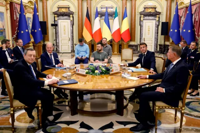 Italian PM Mario Draghi, German Chancellor Olaf Scholz, Ukrainian President Volodymyr Zelensky, French President Emmanuel Macron and Romanian President Klaus Iohannis