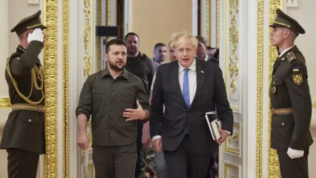 Volodymyr Zelensky and Boris Johnson in Kyiv on 17 June 2022