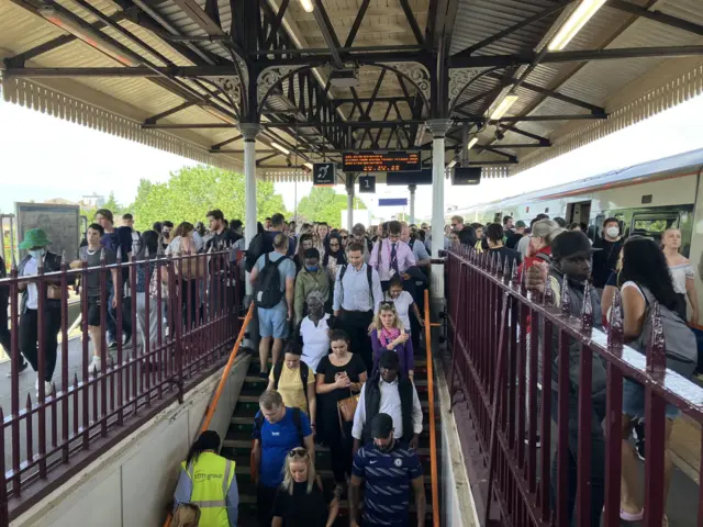 Clapham Junction queues