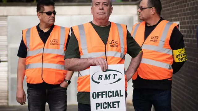 Rail workeres form picket line, 21 June 2022