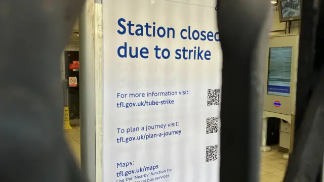 Kentish Town station closed sign