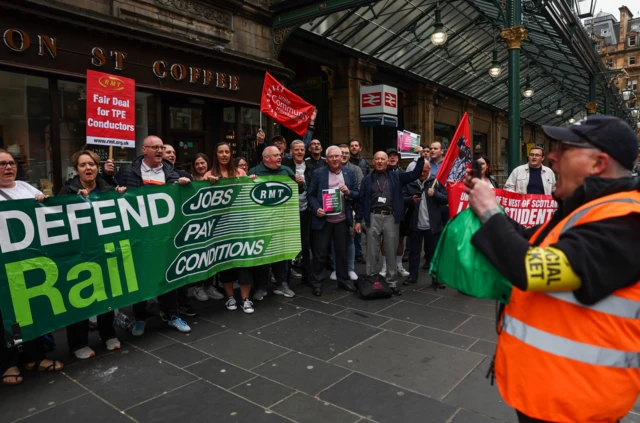 Picket line outside Glasgow Central Station