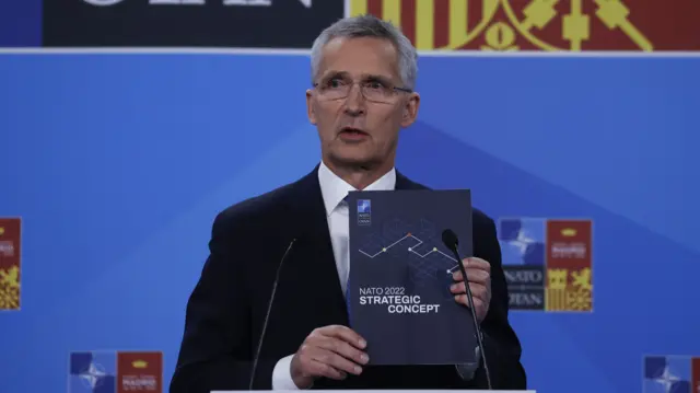 Jens Stoltenberg addressing the summit