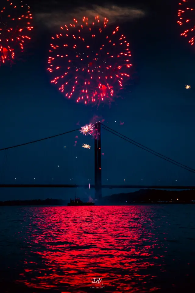 Fireworks over the Humber